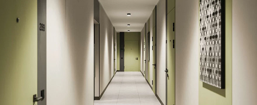 Авторский — Парадные 4